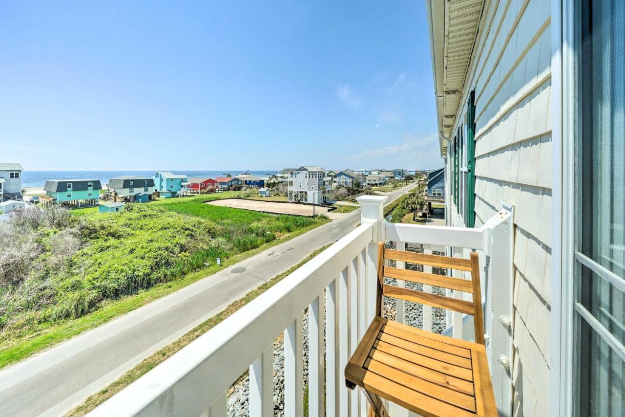 Ocean-View Oak Island Condo, 1 Block To Beach! المظهر الخارجي الصورة
